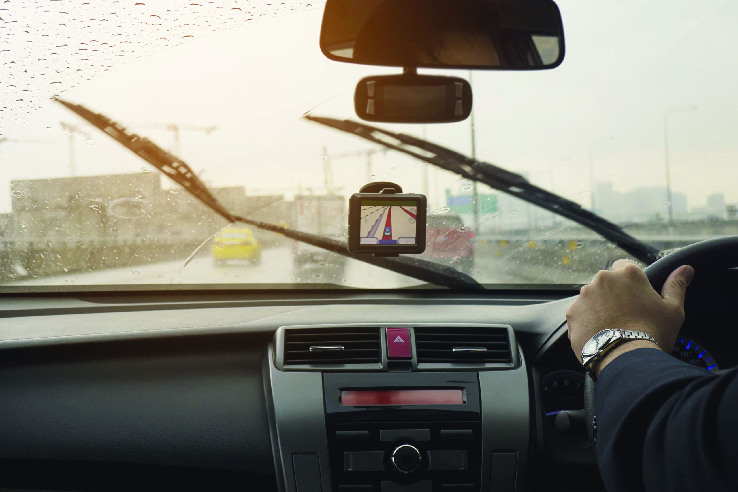 Difference Between Acoustic Windshield & Regular Windshield Acoustic Windshield Vs Regular Car Windshield